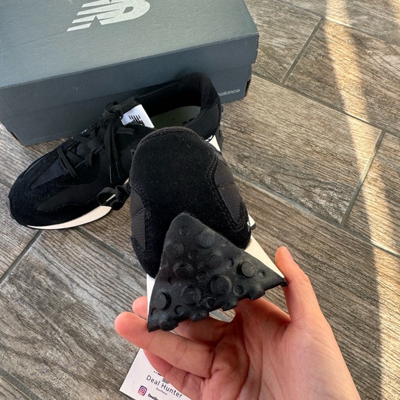 Brand New New Balance 327GS Big Kids Shoes - Picture 5 of 9